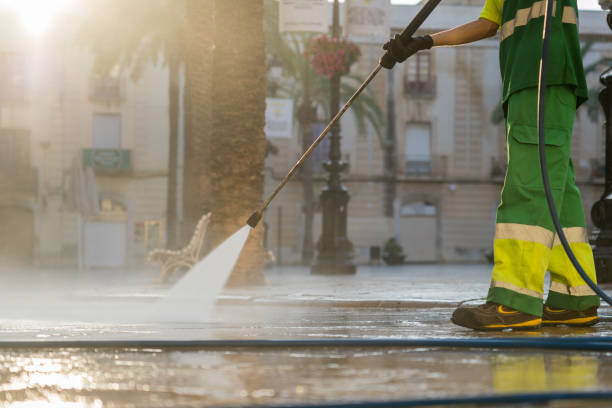 Animal Enclosure Cleaning in Elgin, OR
